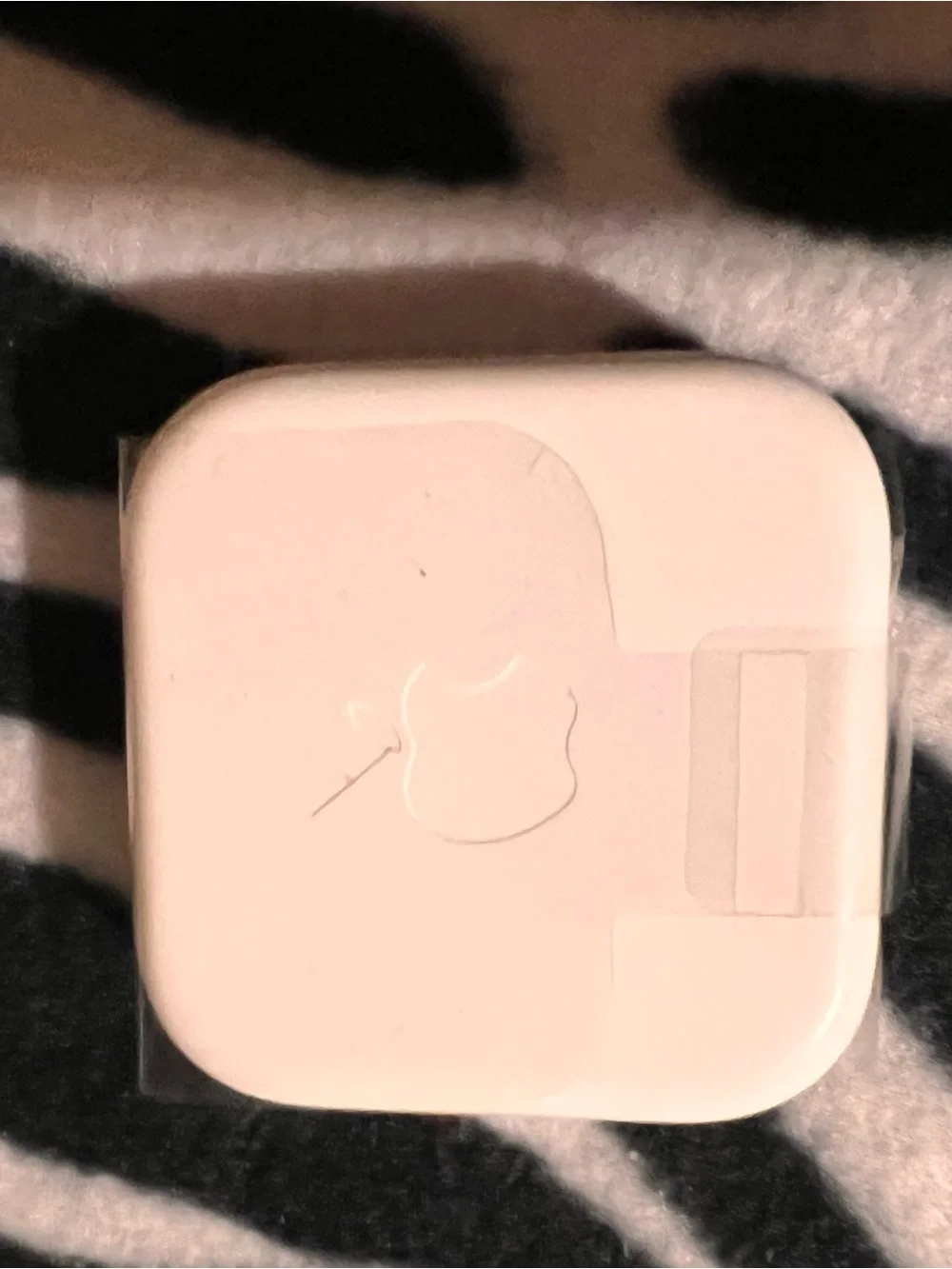 NWOT Apple White Wired Earbuds